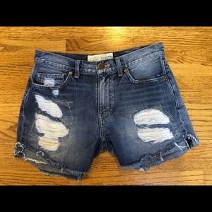 Free People Distressed Denim Shorts Size 25